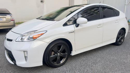 Prius 2012 Deluxe Solar ស្តុកថ្មី
