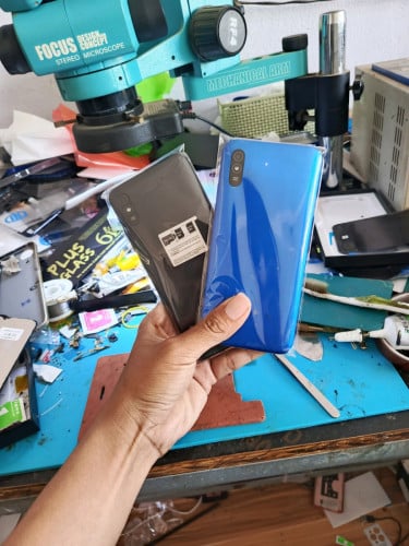 Redmi 9a global សំបករៀងស្ទេីរក្រោយតិចៗនៅសានុំលក់1=35$ប្រេីអេមថ្មកាន់