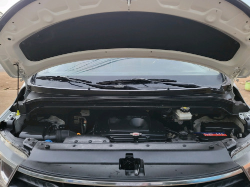Sale Hyundai H12020 Full Option ក្នុងលឿងដំបូលបើកពីរតង់