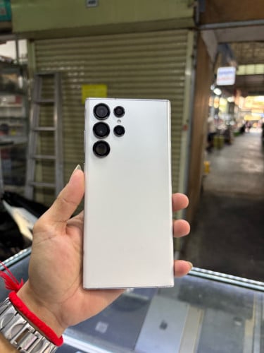 Samsung S22utra 256G Ram12G Sim2 Global ជាំអេក្រង់ដូចរូប