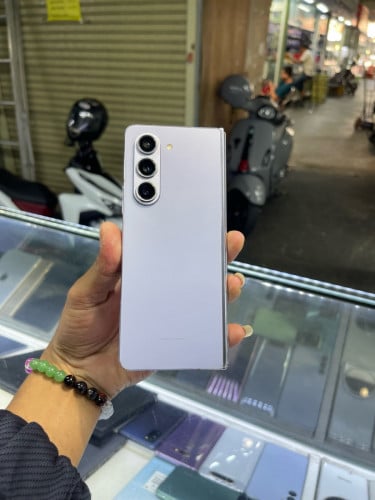 Samsung ZFold5 1000G Ram12G Sim2 Global ម៉ាសុីនស្រុីន ជាំអេក្រង់ក្នុង