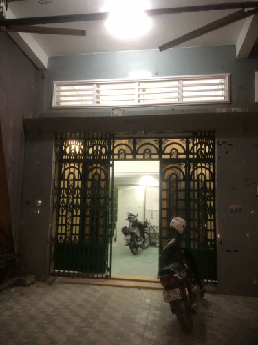 Shop house for rent