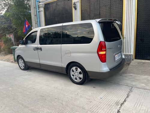 Starex.HVX.ឆ្នាំ010.ហ្វូលបើកដំបូល2តង