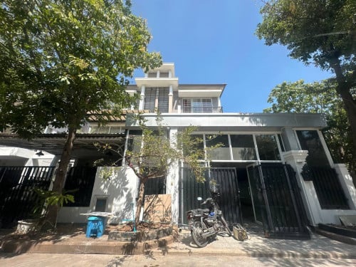 Twin B Villa Corner for Rent at Borey Peng huoth Boeng snor project Rosato ( A-62)