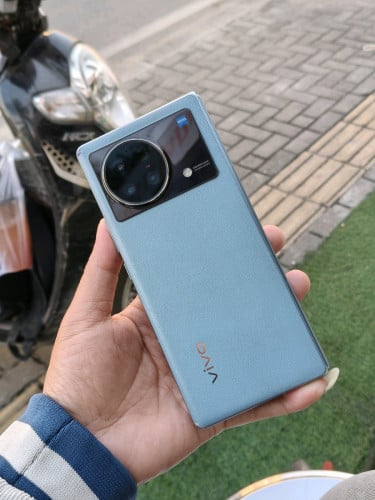 Vivo XFold Ram 12-512G ឆ្នូតអេក្រង់ខាងក្រៅខាងក្នុងស្អាតដូចរូប