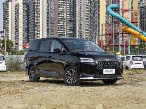 Wuling Starlight 730