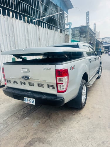 XLT 013ប៉ុង2ឡានឆ្វេងសុីន.  3. 2