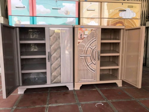 ទូស្បែកជើង