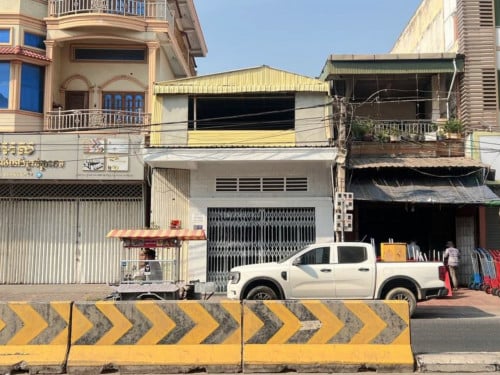 ផ្ទះសម្រាប់ជួលលើផ្លូវ២៧១