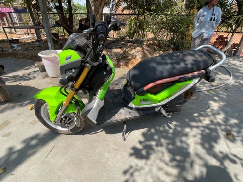 Motor for rent 021