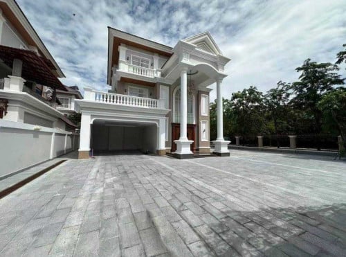 វីឡាព្រីនសម្រាប់ជួល នៅបុរីប៉េងហួតបឹងស្នោរ