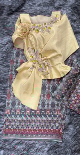 ឈុតប្រពៃណី