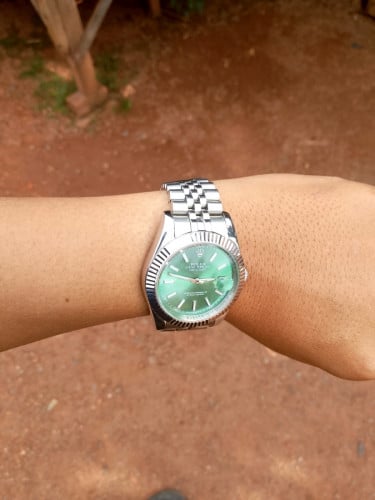 ចង់លក់នាឡិកាផ្ទាល់ខ្លួន