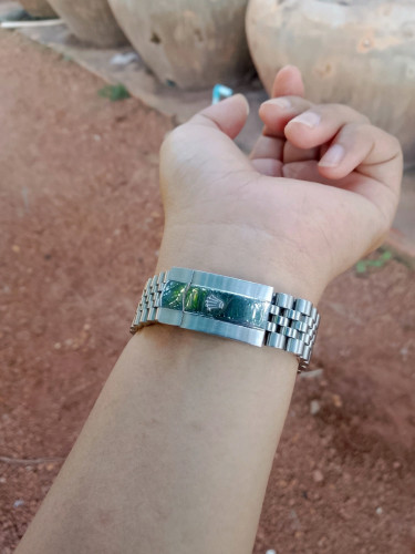 ចង់លក់នាឡិកាផ្ទាល់ខ្លួន