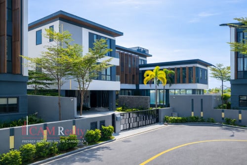 វីឡាប្រណិតកម្រមាន សម្រាប់លក់ លើមហាវិថីសម្ដេចហ៊ុនសែន (ផ្លូវ៦០ម៉ែត្រ)