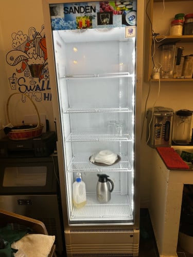 លក់ទូក្លាសេ នៅដូចថ្មី