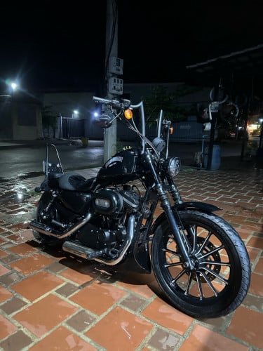 ម៉ូតូ​សម្រាប់​លក់