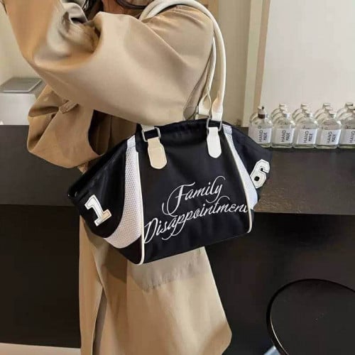 កាបូបស្ពាយចំហៀងស្រ្តី