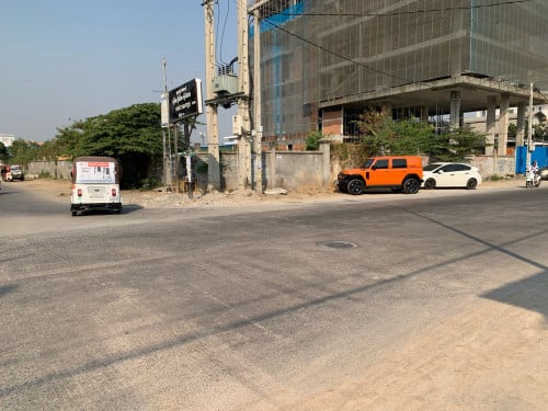 ដីកែងជួលលើផ្លូវ 1003 ភ្នំពេញថ្មី