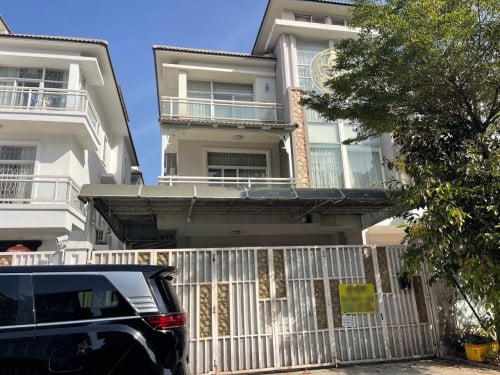 វីឡាភ្លោះសម្រាប់ជួលនៅបុរីអ័រគីដេ 2004 / Twin Villa for Rant Borey Orkide The Royal