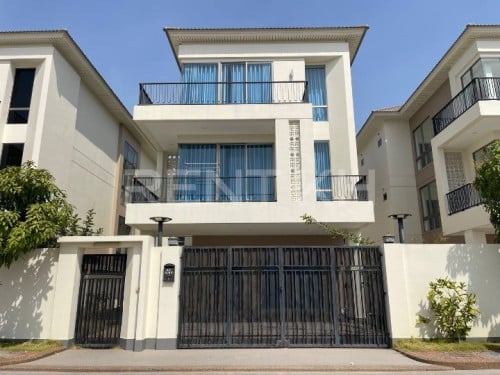 វីឡាសម្រាប់ជួលនៅបុរី ប៉េង ហួត 50m