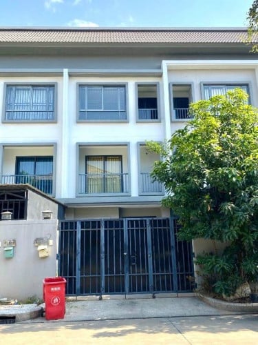 វីឡាកូនកាត់សម្រាប់ជួលនៅបុរីជីបម៉ុងផាកលែន 598 / Link House for Rent at Borey Chip Mong Park Land 598