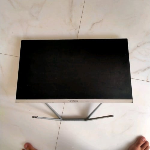 អេក្រង់ All in one