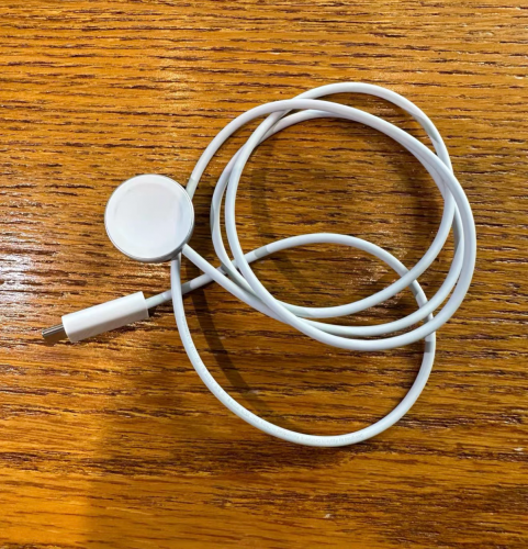 ខ្សែសាក Apple Watch Series 8 ហ្ស៊ីនមួយទឹក