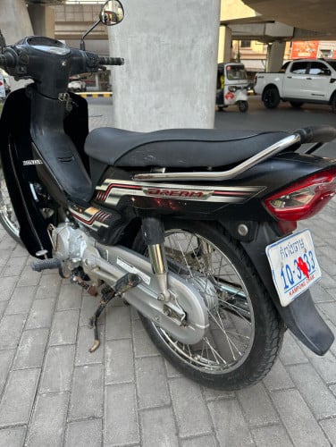 លក់Honda dream