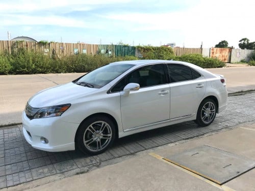 អេមហា៎(ក្រដាសពន្ធ)Lexus Hs250h_2010 Premmium ពណ៌សកាំម៉ៃ