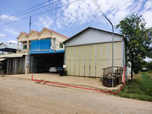 🏦Shop House Available for Urgent Sale at a Special Price (Negotiable).