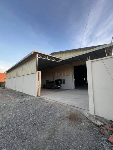 🔰ឃ្លាំងខ្នាសិប្បកម្មសម្រាប់ជួលនៅព្រៃទា ពោធឺសែនជ័យ ។