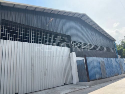 ឃ្លាំងសំរាប់ជួលនៅឬស្សីកែវ | Warehouse for Rent at Khan Russey Keo