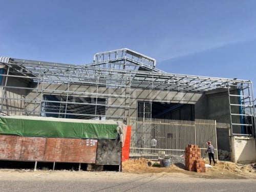 ឃ្លាំងសម្រាប់ជួលនៅជិតផ្សារទួលពង្រ / Warehouse for Rent Near Toul Pong Ror Market