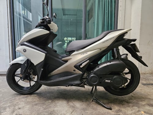 លក់ម៉ូតូ Yamaha Aerox 2018