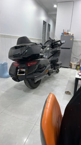 20年金翼23年上牌 9000多公里