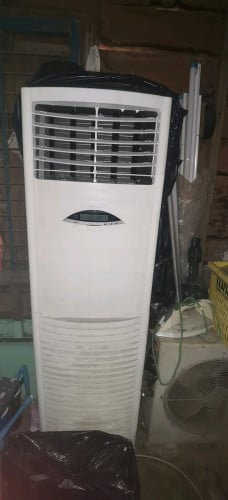 Air conditioner 5Hp model Midea