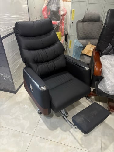 Boss chair