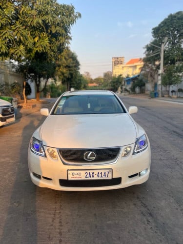 Gs300 full ប៉ុង1សុីន1ជុំ 15500$ចរចា