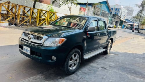 Hilux Vigo 05 លេខដៃប៉ុង1អត់បុកប៉ះឯកសារគ្រប់