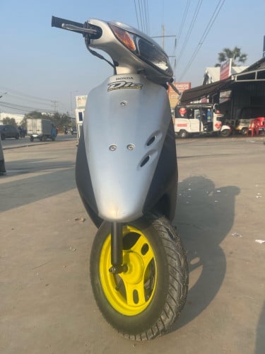 HONDA Dio ម៉ូតូឃ្លាំងក្រដាសពន្ធ