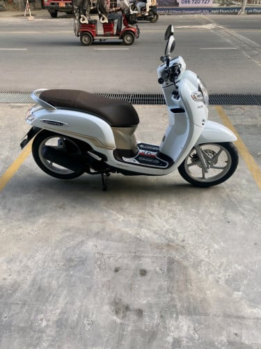 Honda scoopy 2021