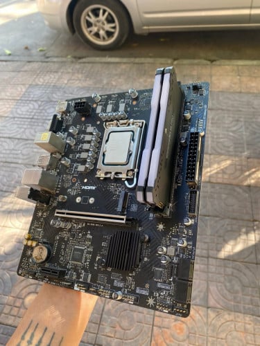 I7 13700 + MB H610 280$Ram 16g x2 3600hz 180$ ធានា 3ខែ 0962464246