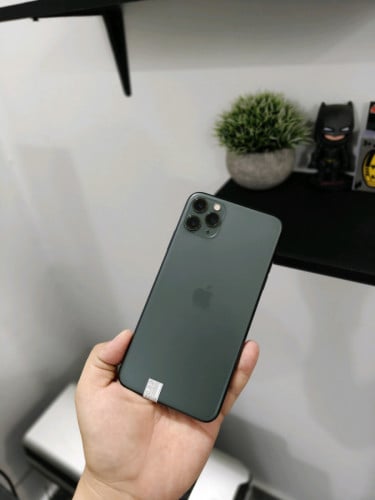 iPhone 11 Pro max 256g ដូរអេក្រង់ ដូរថ្មហ្សីន