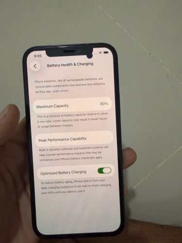 iPhone 12 នៅស្អាតលក់ប្រញាប់លុយ 125$