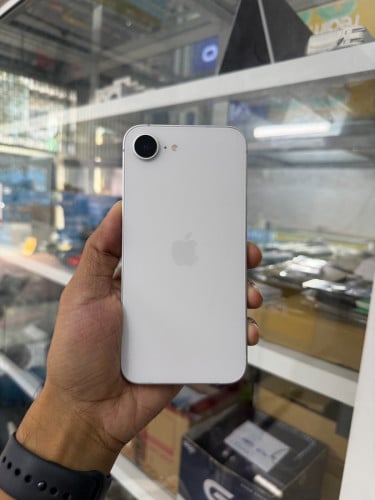 iPhone 16E 128G ឡុកសុីម អាចប្រេីសុីមបាន 1 មិនទ្រាប់ទ្រនាប់សុីម😍