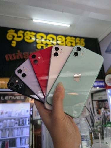 Iphone11 64G LLa sim1+Esim ស្អាត99%ធានាសុំនុំហ្សីន