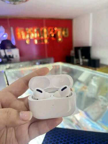 iPod pro ធានា ហ្សុីន 100% ស្អាត99%