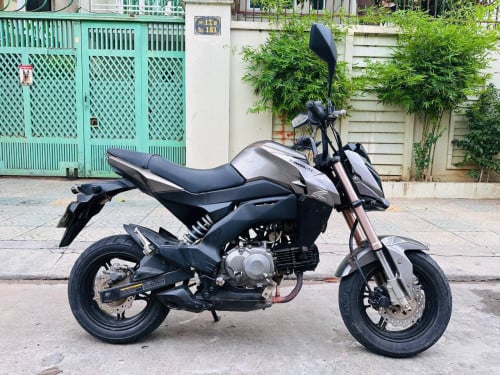 Kavasaki (125cc, year2016, 650$) have all documents