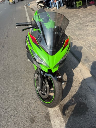 Kawasaki Ninja 400cc
